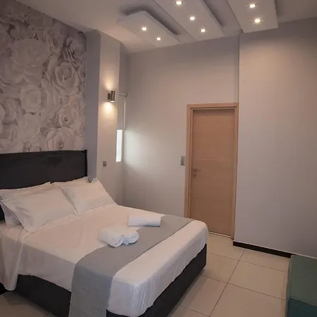 Sia'S Retreat 1 Modern Apt Athens Riviera-2
